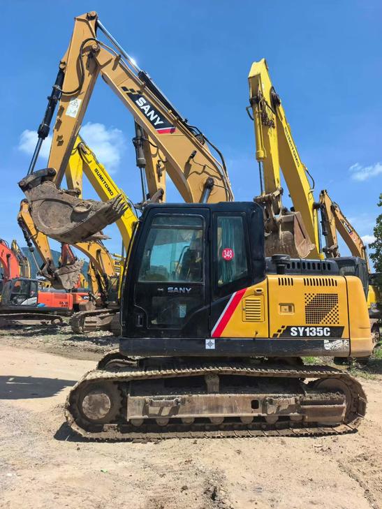 Buy Sany Used Excavator / 1