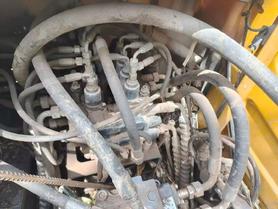 Buy XCMG XE135B Used Excavator / 4 Buy XCMG XE135B Used Excavator / 4