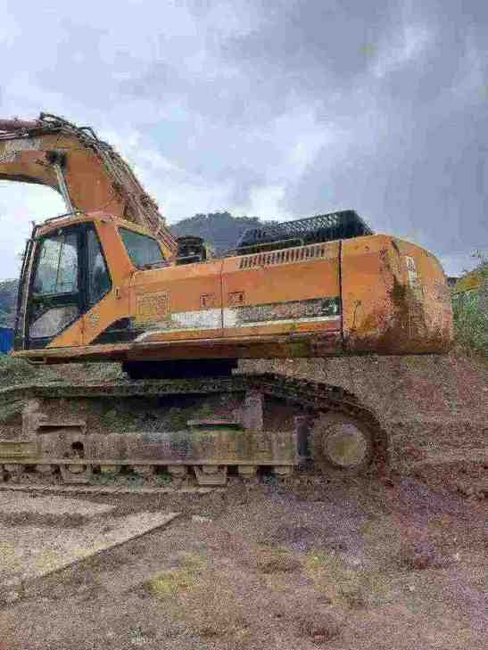 Buy Doosan DX500-SS Used Excavator / 1