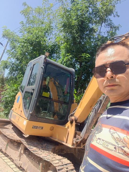 Buy XCMG XE60 Used Excavator / 1