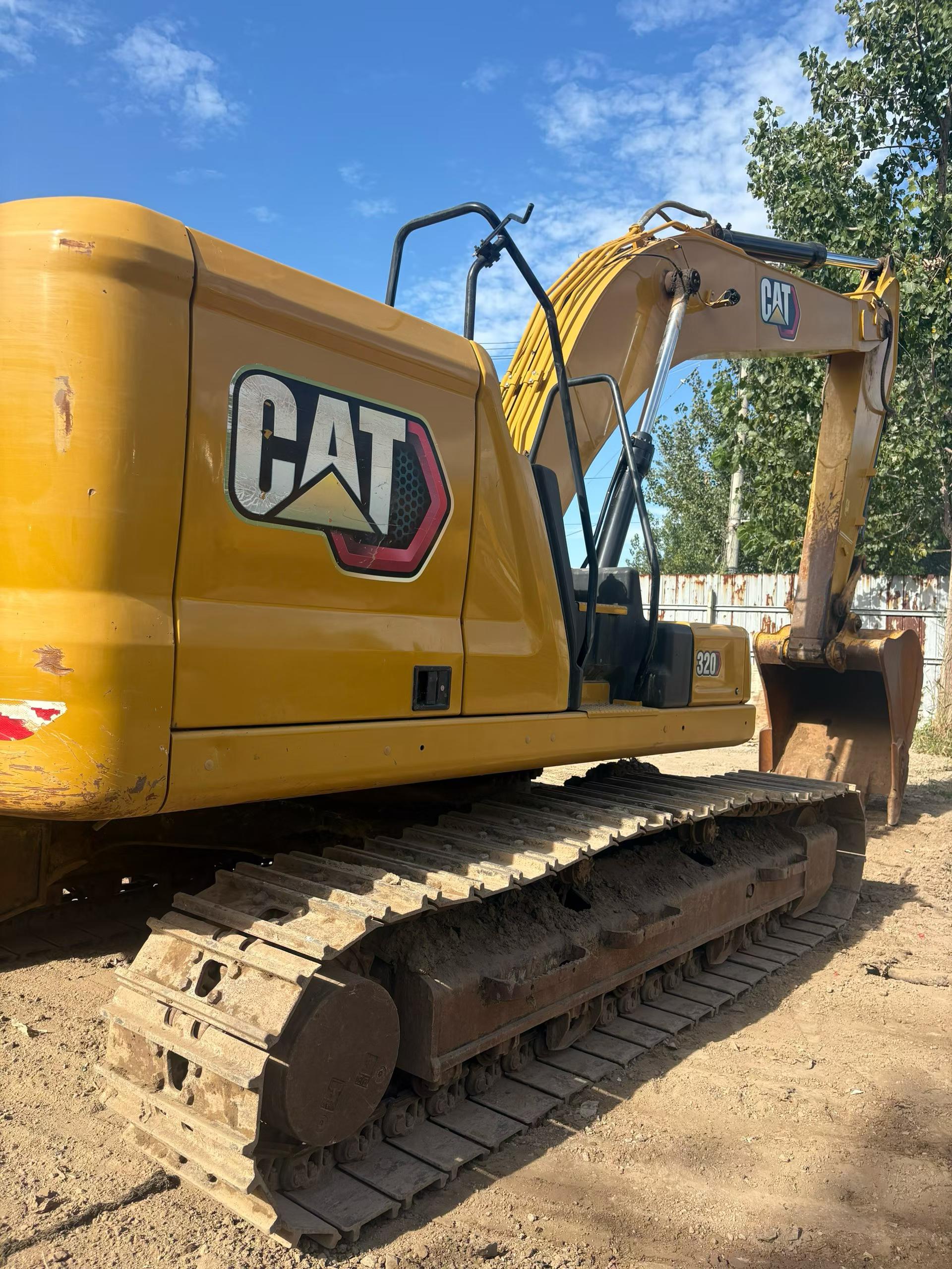 Buy Caterpillar 320A Used Excavator / 3 Buy Caterpillar 320A Used Excavator / 3