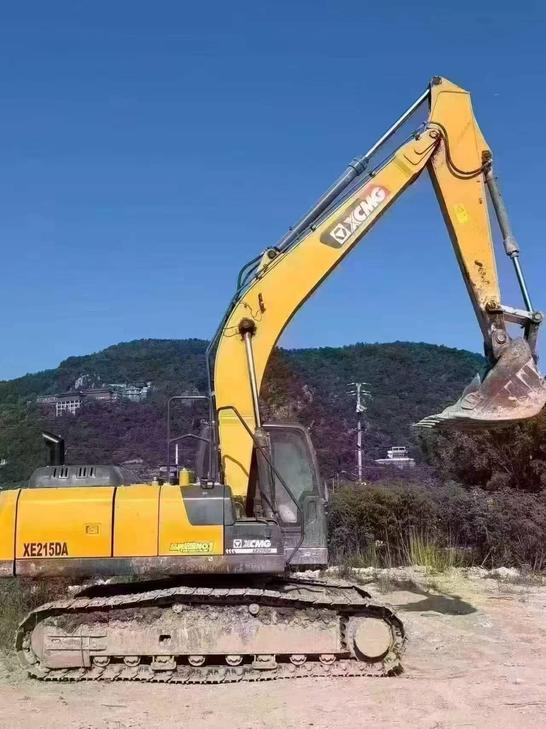 Buy XCMG XE215 Used Excavator / 1
