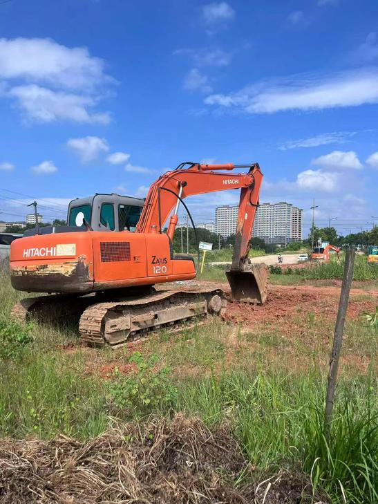 Buy Hitachi EX120-6 Used Excavator / 1