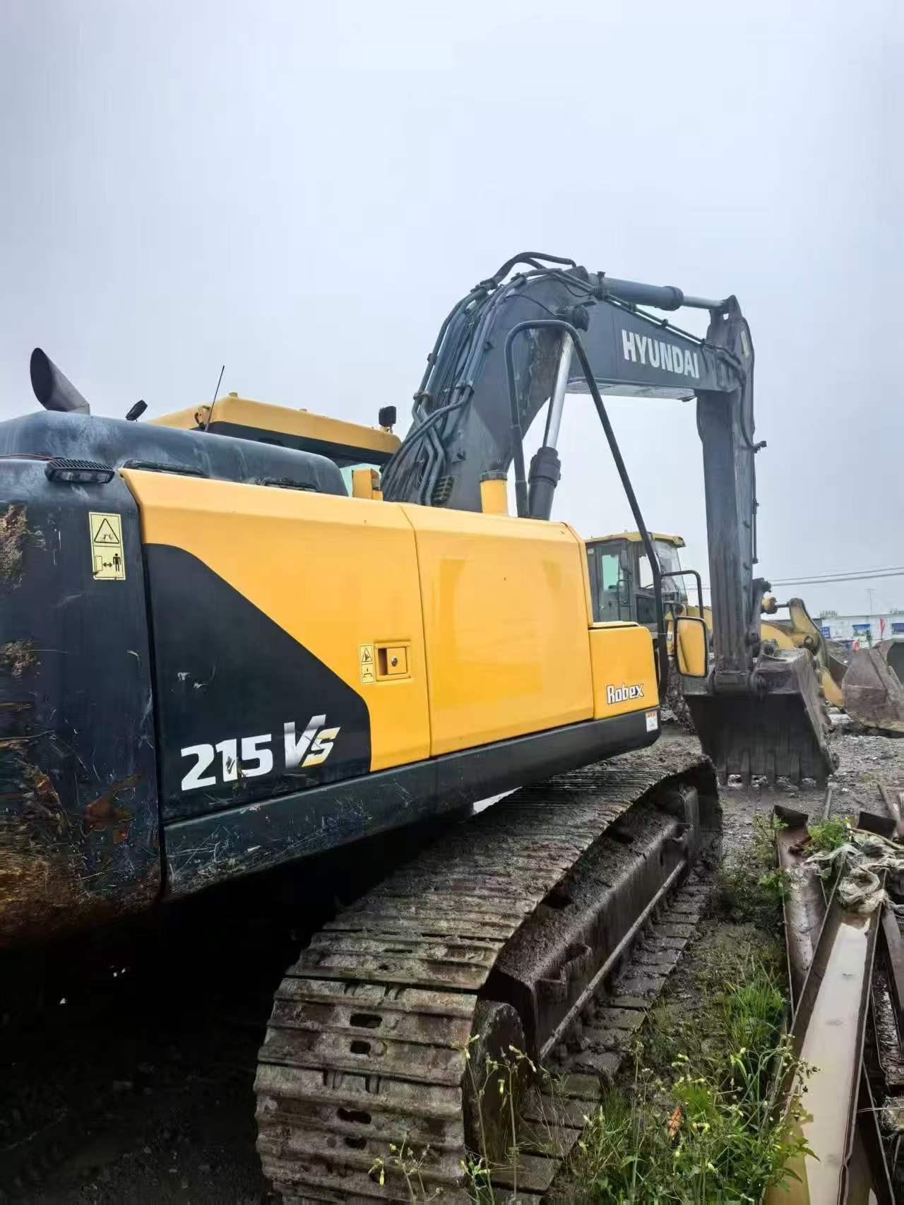 Buy Hyundai R215-7 Used Excavator / 5 Buy Hyundai R215-7 Used Excavator / 5