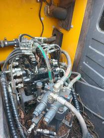 Buy XCMG XE135GA Used Excavator / 4 Buy XCMG XE135GA Used Excavator / 4