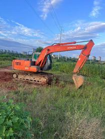 Buy Hitachi EX120-6 Used Excavator / 7 Buy Hitachi EX120-6 Used Excavator / 7