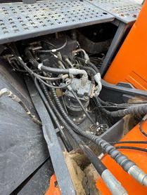 Buy Doosan DH215-7 Used Excavator / 4 Buy Doosan DH215-7 Used Excavator / 4