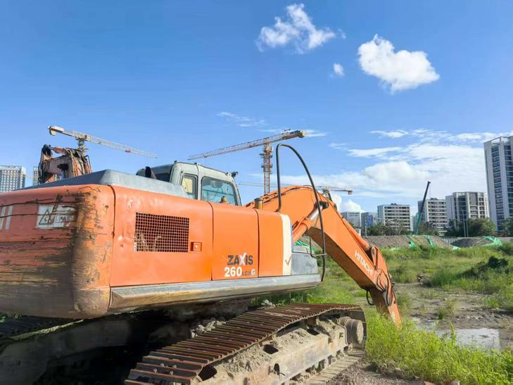 Buy Hitachi ZX260-3G Used Excavator / 1