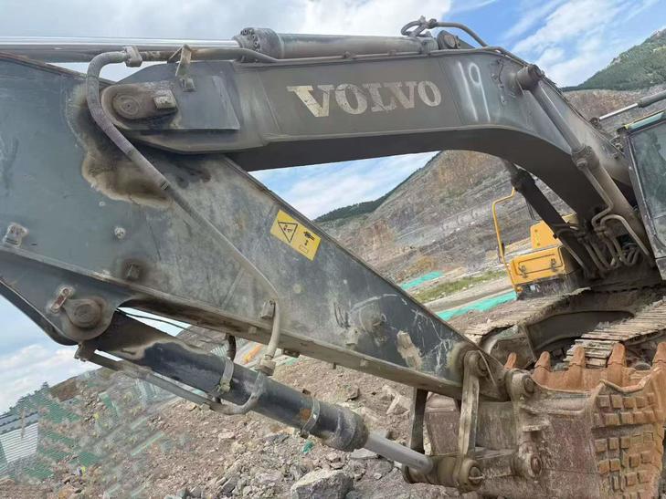 Buy Volvo EC480D Used Excavator / 1
