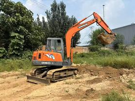 Buy Doosan DH55 Used Excavator / 3 Buy Doosan DH55 Used Excavator / 3