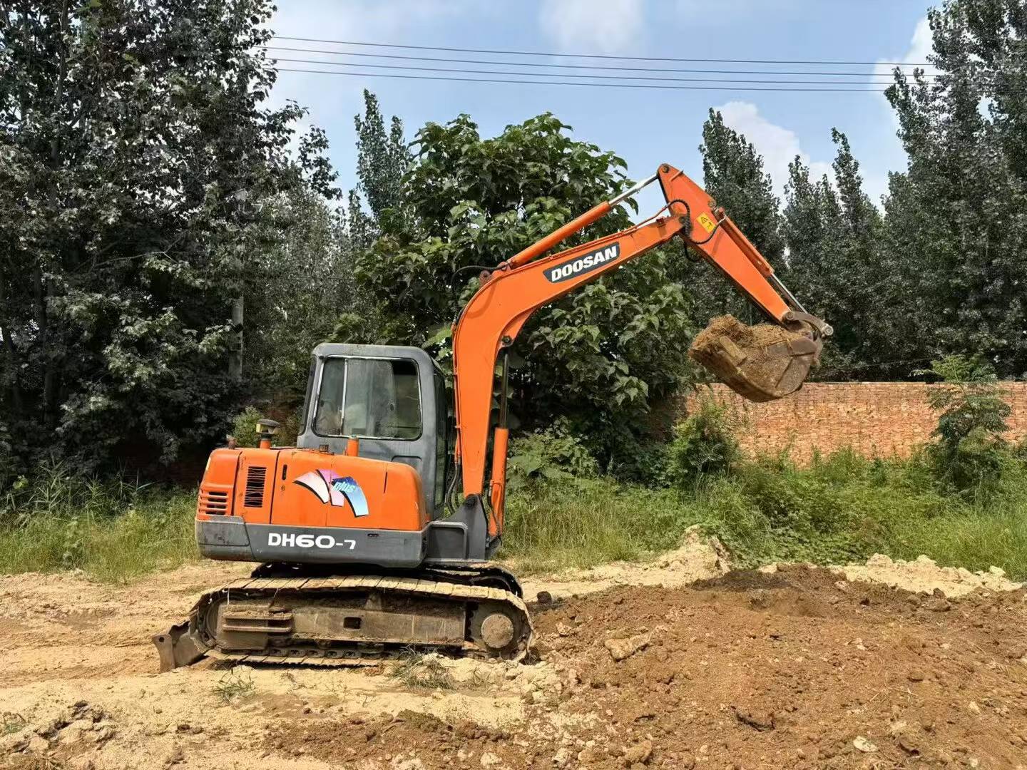 Buy Doosan DH55 Used Excavator / 4 Buy Doosan DH55 Used Excavator / 4