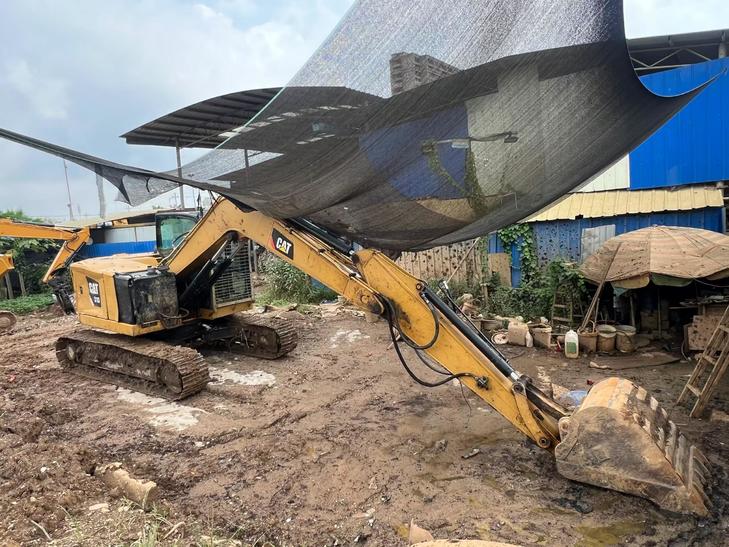 Buy Caterpillar CAT310 Used Excavator / 1