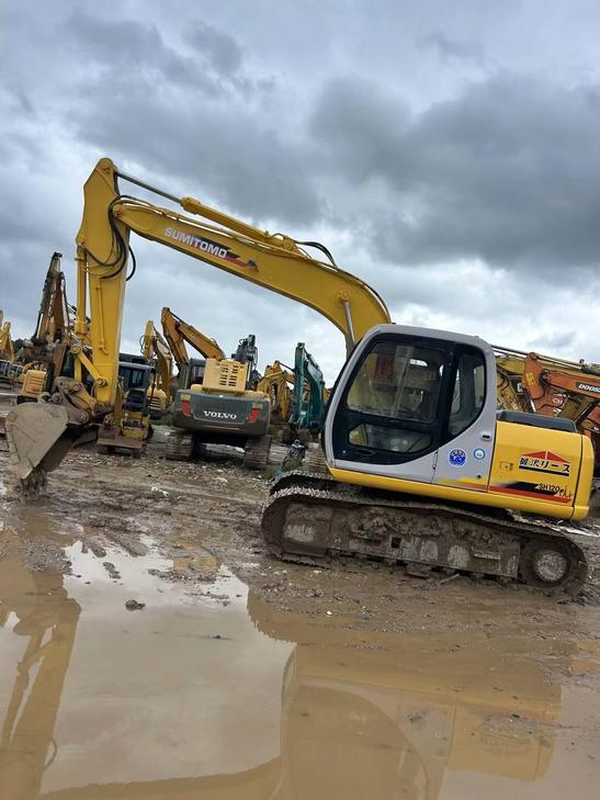 Buy Sumitomo SH120-3 Used Excavator / 1