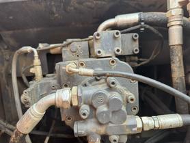 Buy Doosan DH215-7 Used Excavator / 8 Buy Doosan DH215-7 Used Excavator / 8