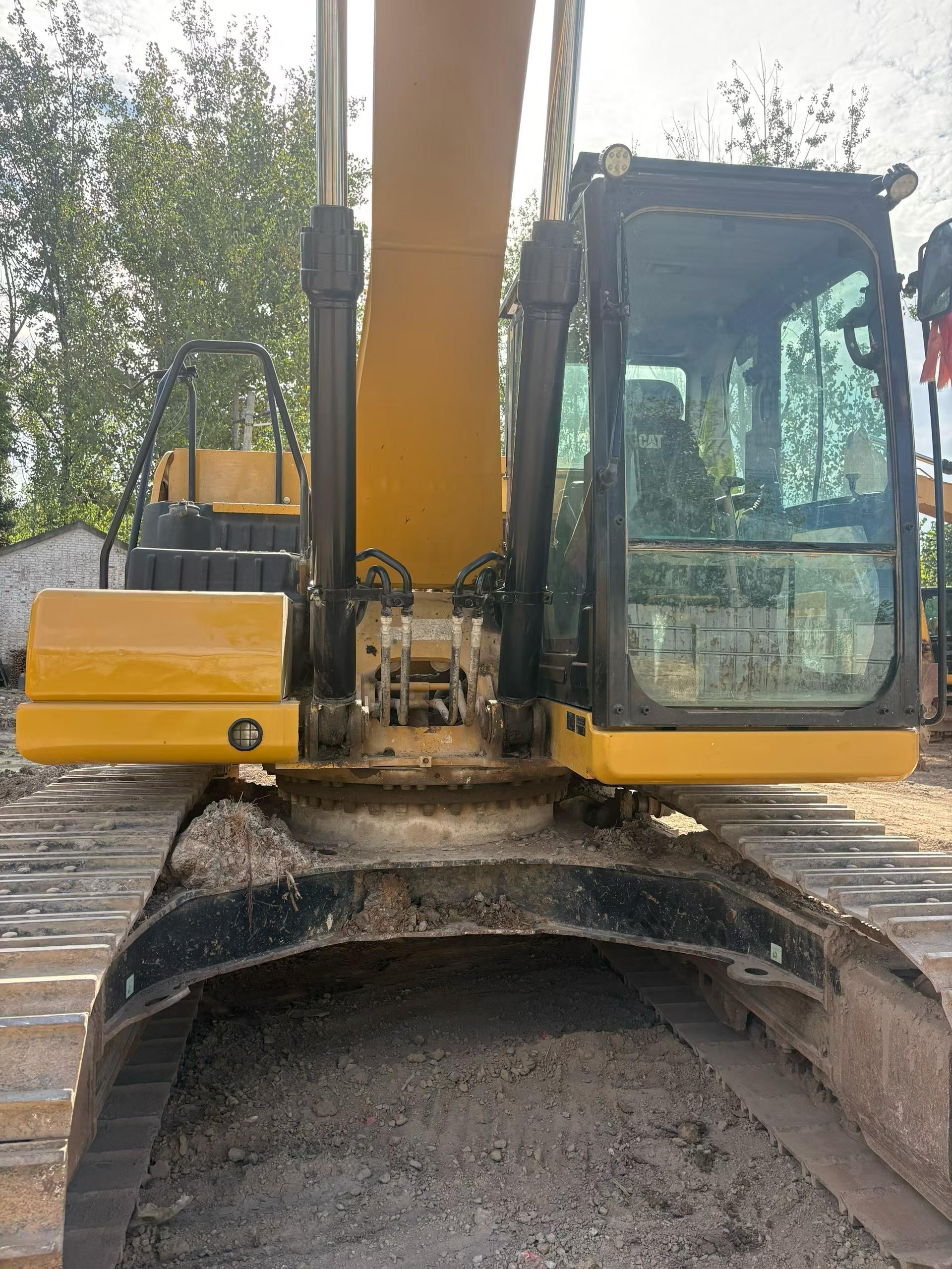 Buy Caterpillar 320A Used Excavator / 5 Buy Caterpillar 320A Used Excavator / 5