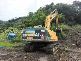 Buy Hyundai R215VS Used Excavator / 4 Buy Hyundai R215VS Used Excavator / 4