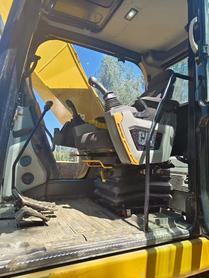 Buy Caterpillar 323 Used Excavator / 9 Buy Caterpillar 323 Used Excavator / 9