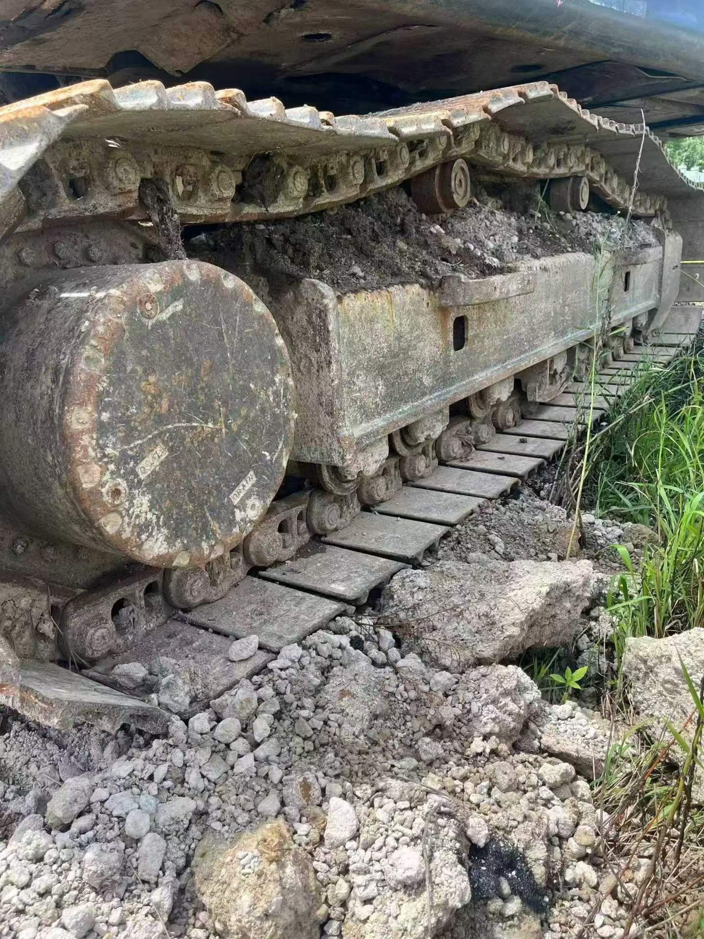 Buy Kobelco SK200 Used Excavator / 8 Buy Kobelco SK200 Used Excavator / 8