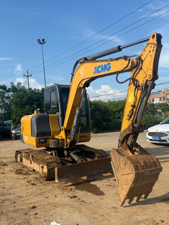 Buy XCMG XE55D Used Excavator / 1