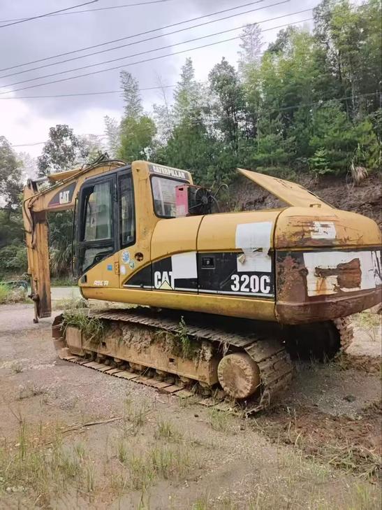 Buy Caterpillar 320C Used Excavator / 1