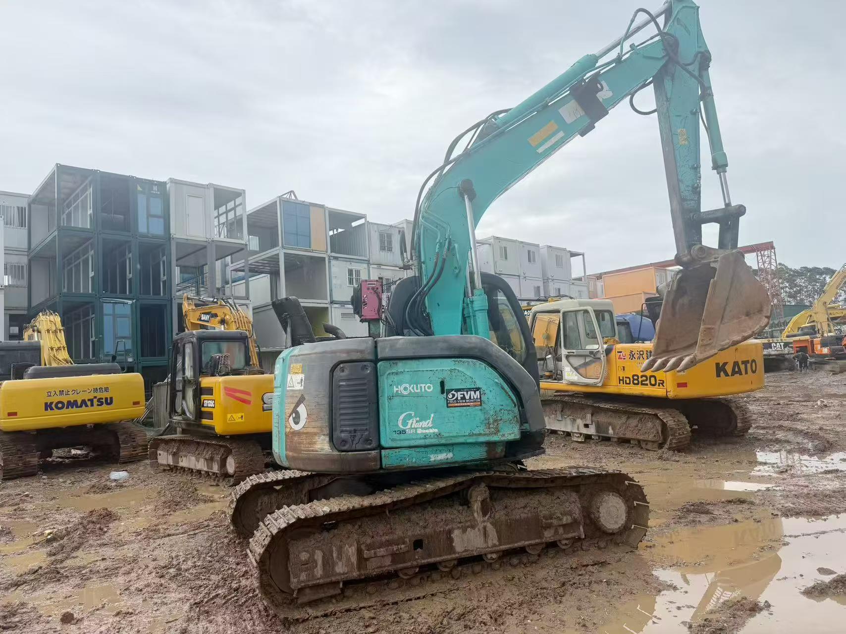 Buy Kobelco SK135 Used Excavator / 2