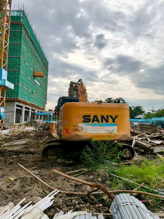 Buy Sany Used Excavator / 1
