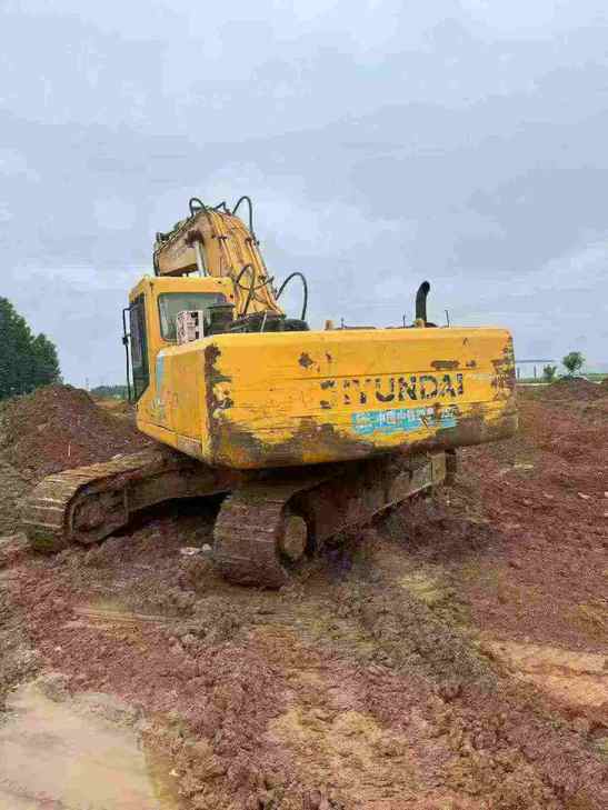 Buy Hyundai R305LC-7 Used Excavator / 1