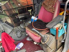 Buy Hitachi EX230-6 Used Excavator / 7 Buy Hitachi EX230-6 Used Excavator / 7