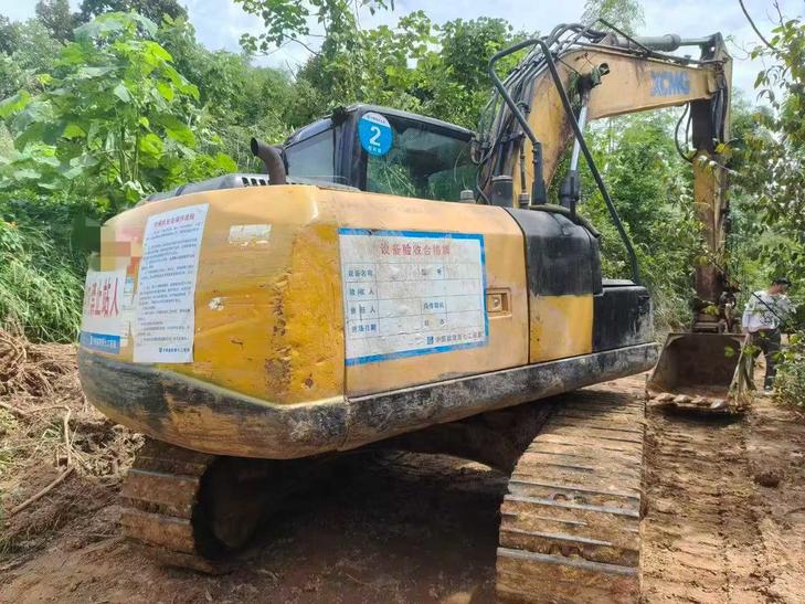 Buy XCMG XE135B Used Excavator / 1