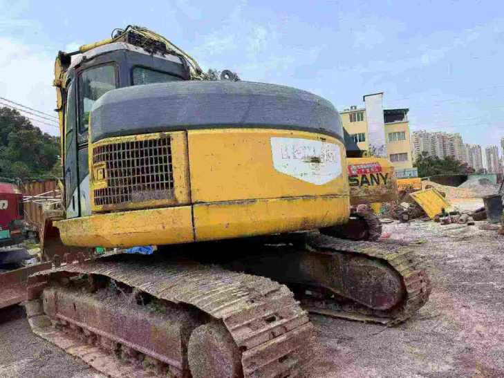 Buy Komatsu PC228US-3 Used Excavator / 1