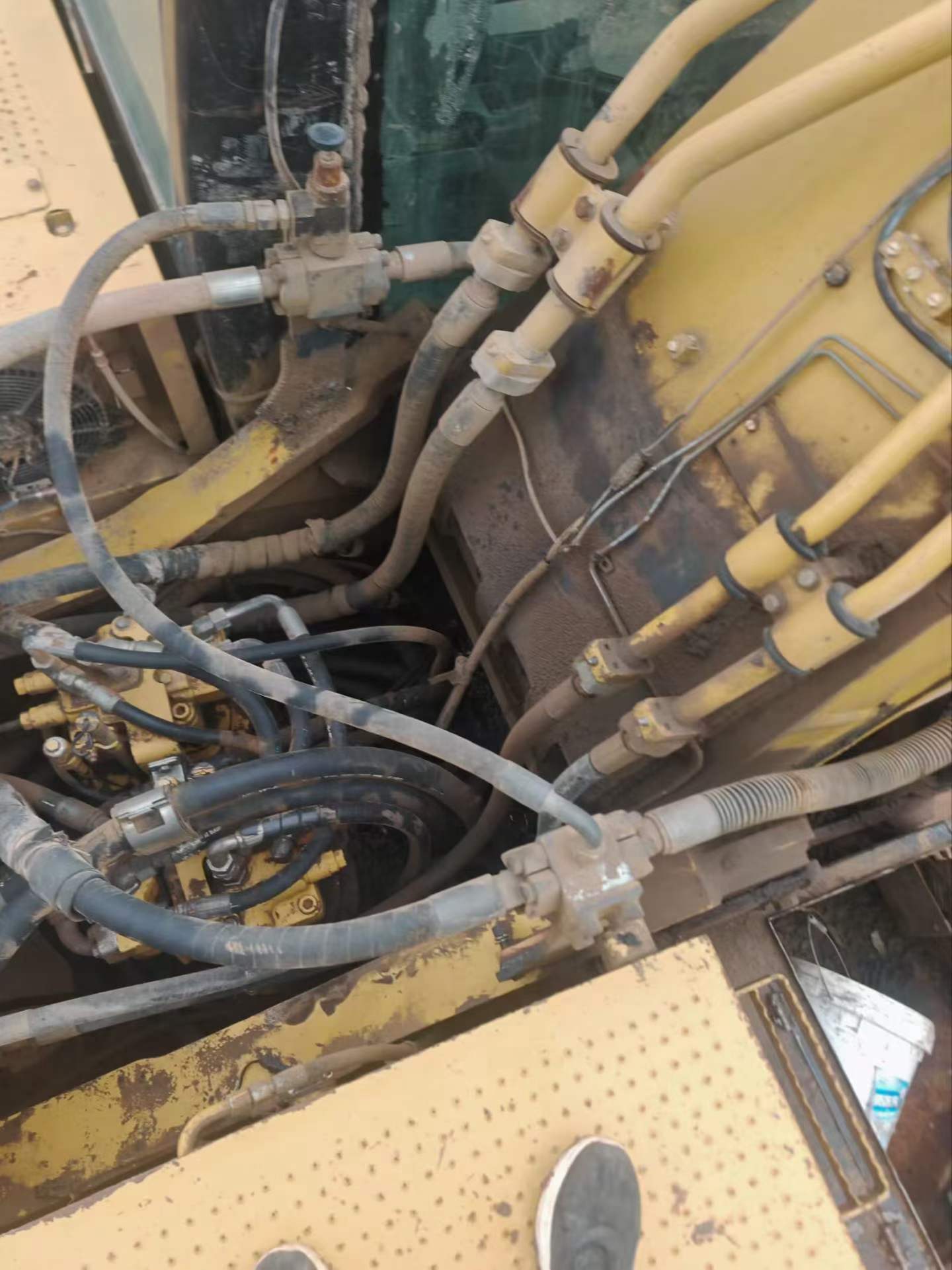 Buy Caterpillar 349E Used Excavator / 6