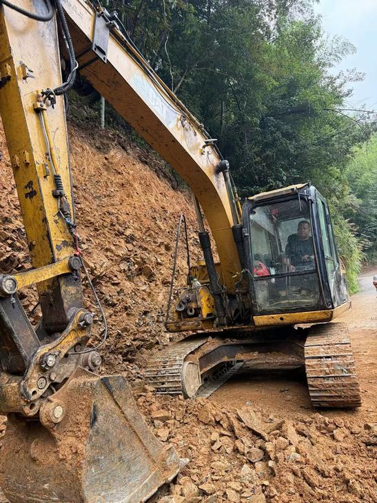 Buy Caterpillar 312D Used Excavator / 1