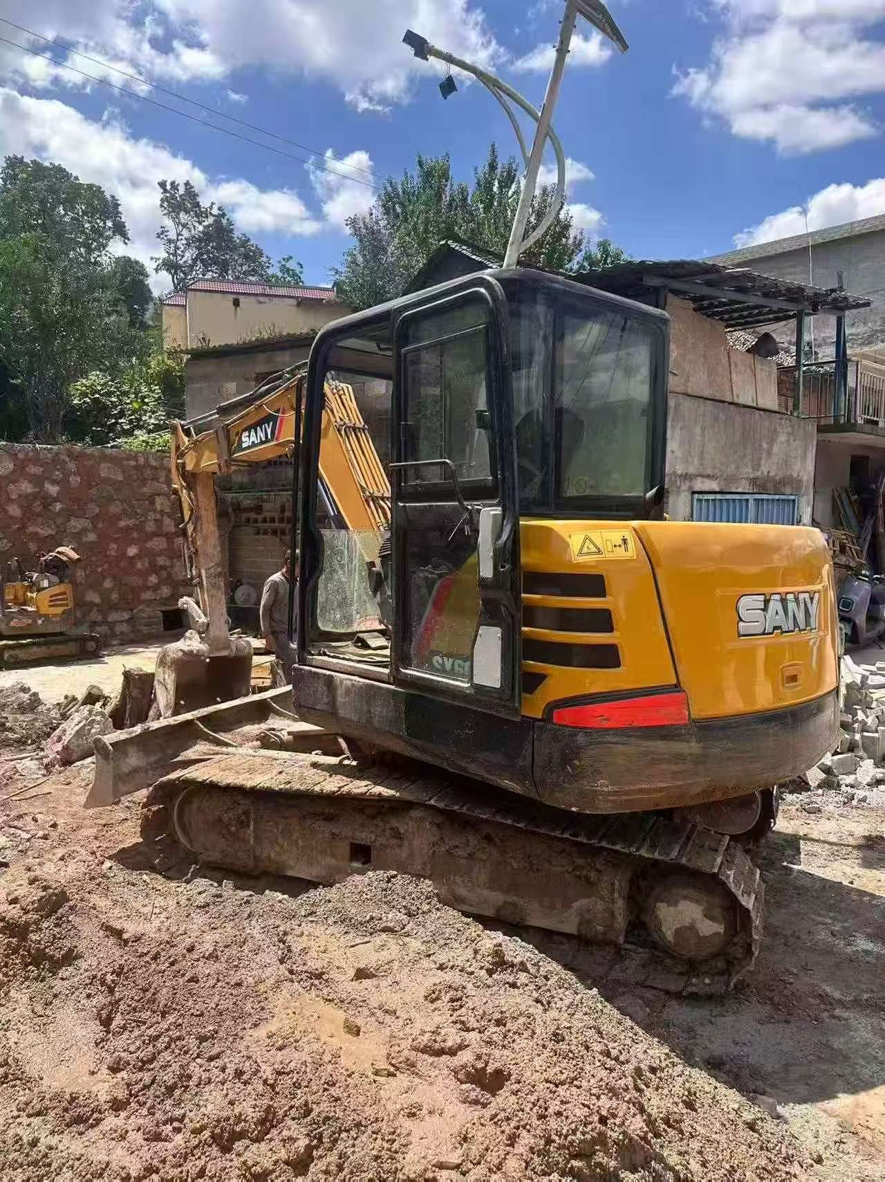 Buy Sany SY60 Used Excavator / 2