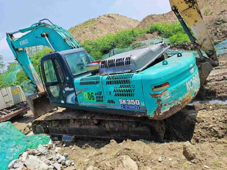 Buy Kobelco SK350-8 Used Excavator / 1