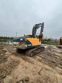 Buy Hyundai R215-7 Used Excavator / 2 Buy Hyundai R215-7 Used Excavator / 2
