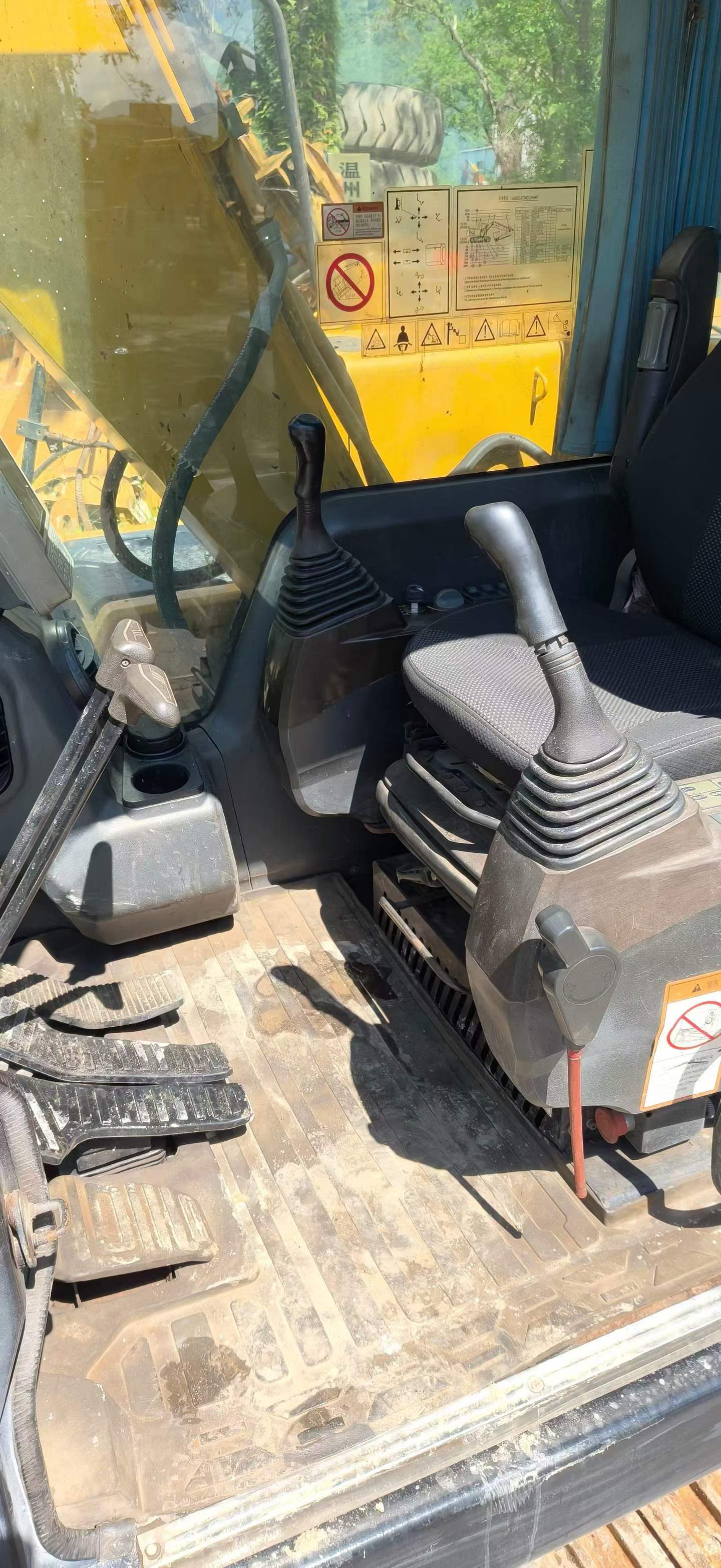 Buy Sany SY125C Used Excavator / 9