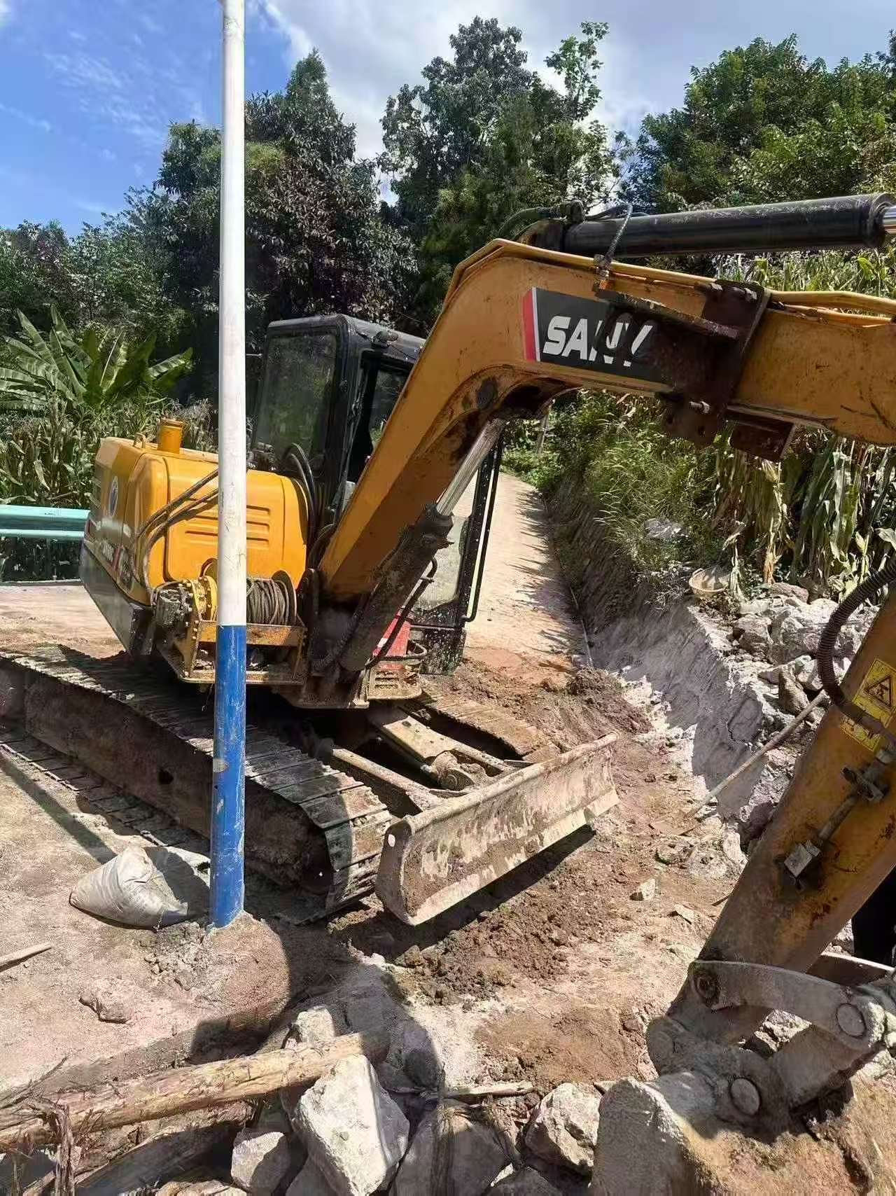 Buy Sany SY60 Used Excavator / 3
