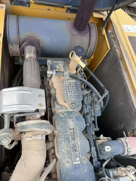 Buy XCMG XE215 Used Excavator / 1