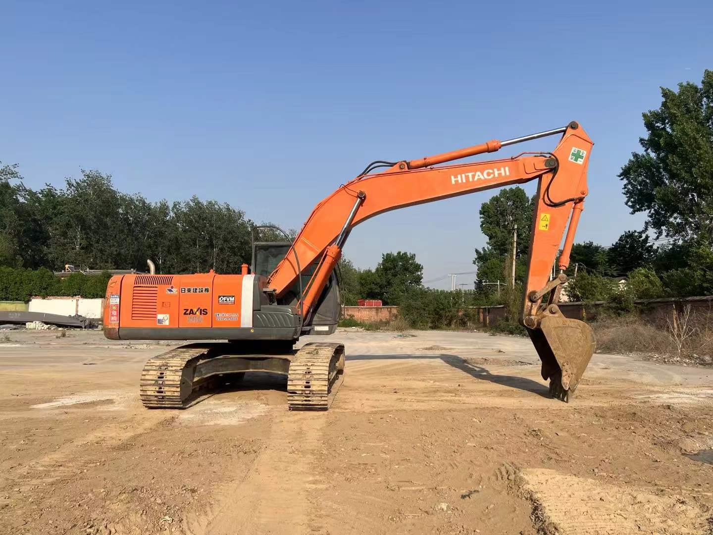 Buy Hitachi EX200 Used Excavator / 2
