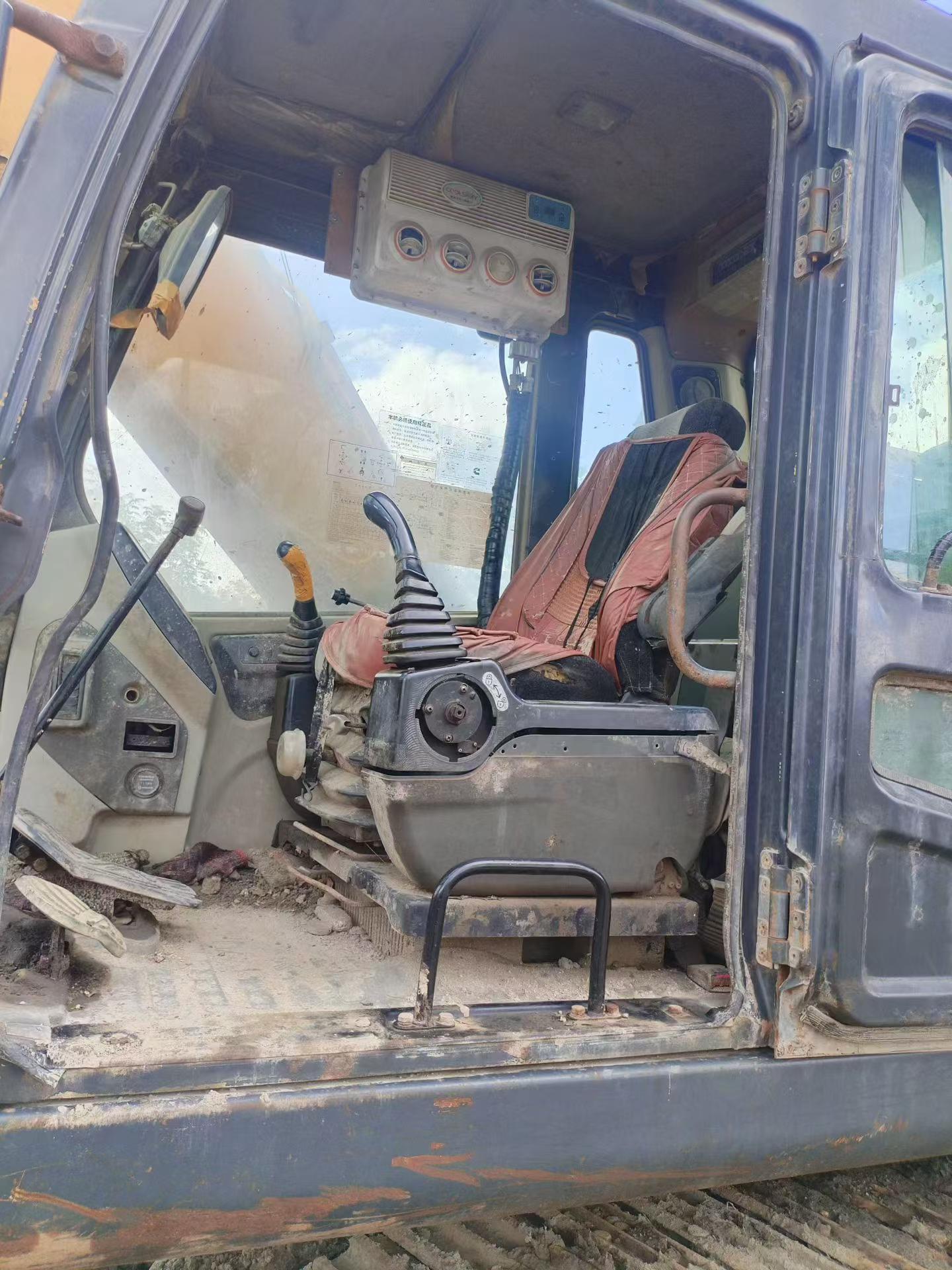Buy Hyundai R215-7 Used Excavator / 6