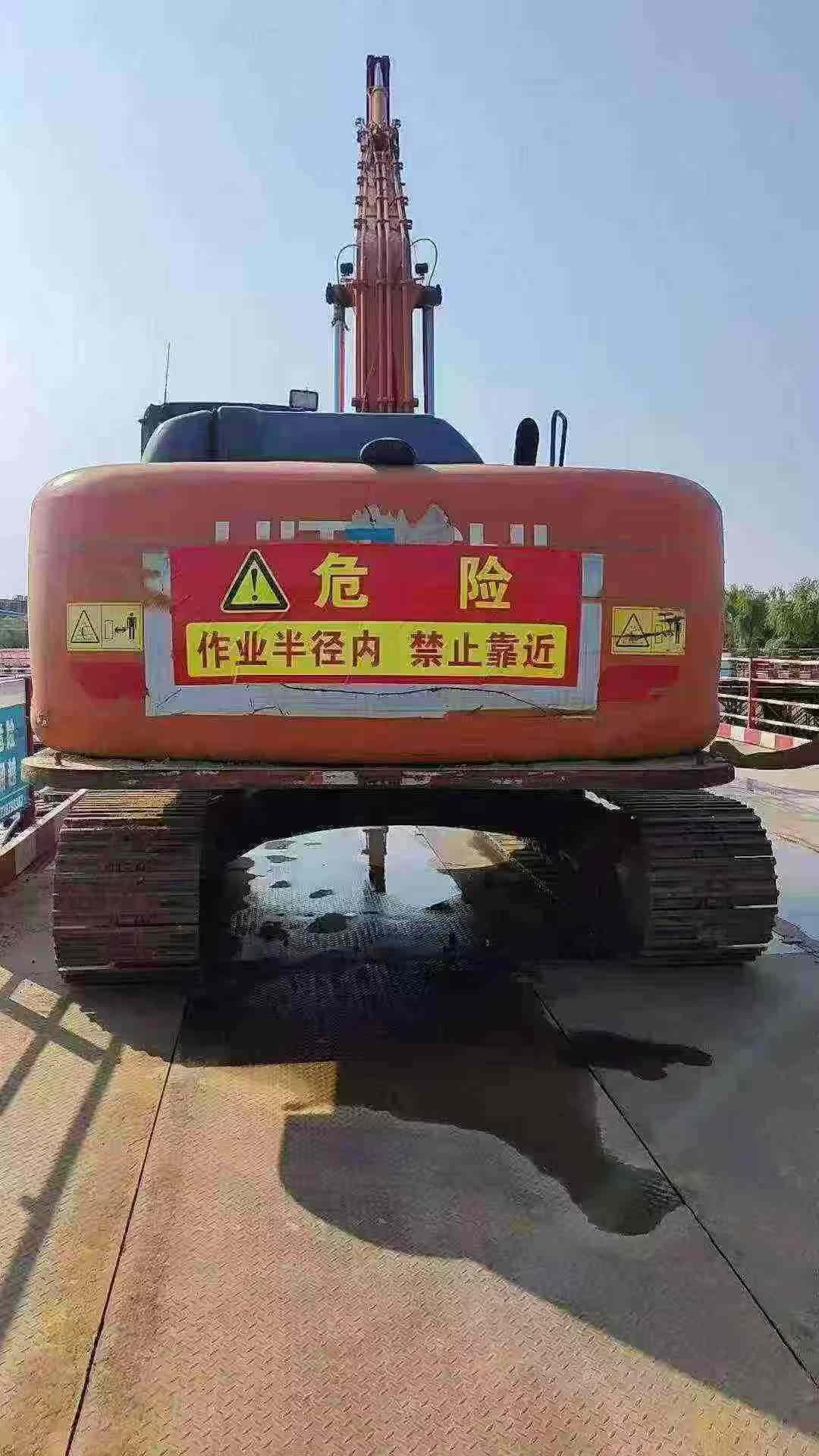 Buy Hitachi ZX250LC-5A Used Excavator / 2