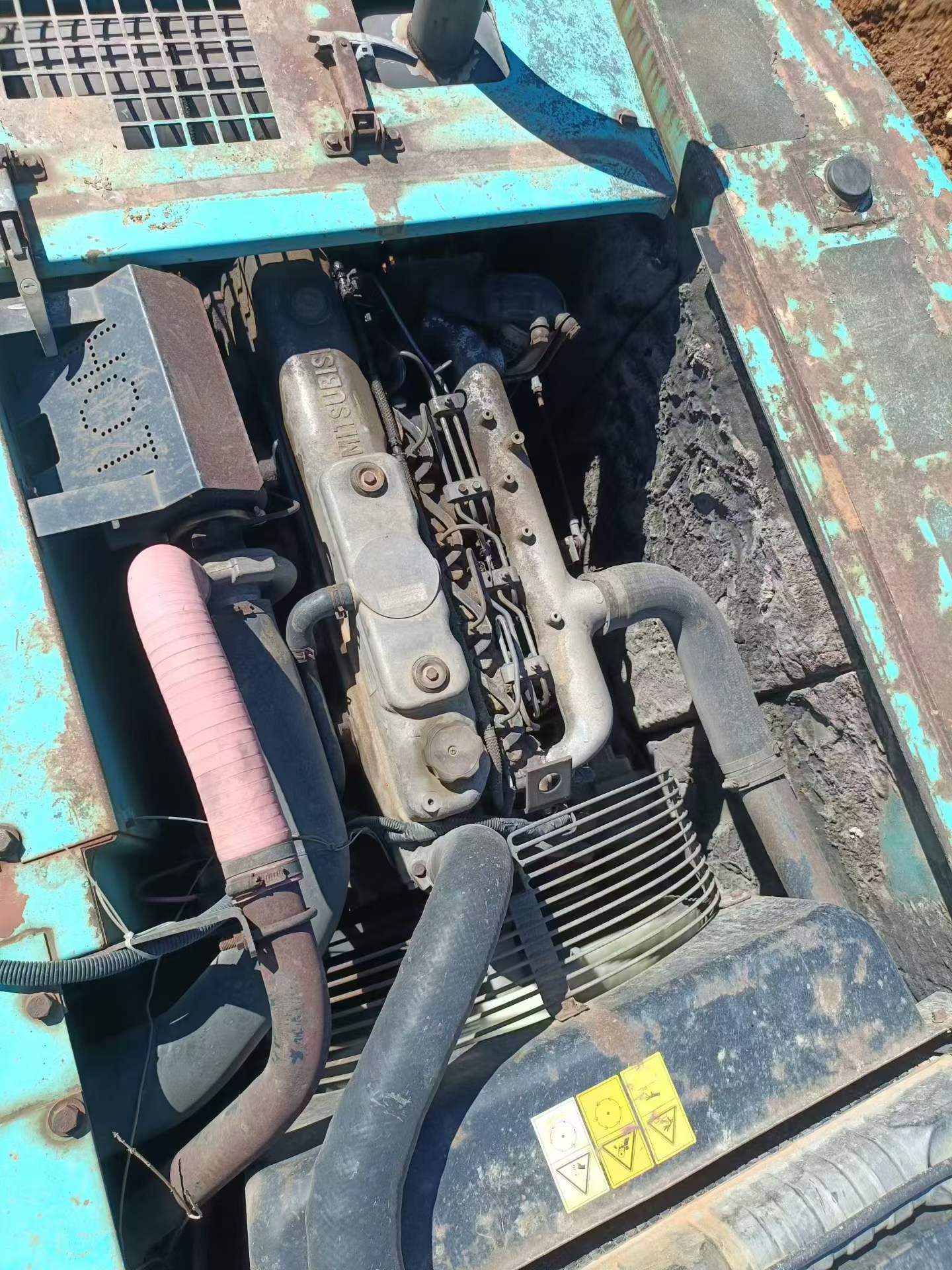 Buy Kobelco SK200-6E Used Excavator / 3