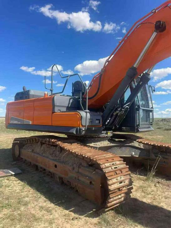 Buy Doosan DX380 Used Excavator / 1