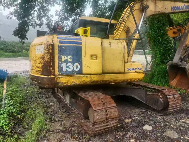 Buy Komatsu PC130-7 Used Excavator / 1
