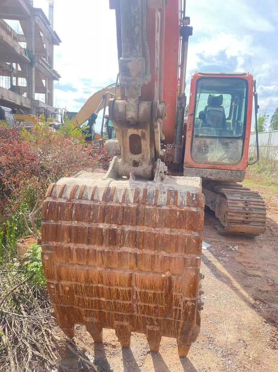 Buy Doosan DH150 Used Excavator / 1