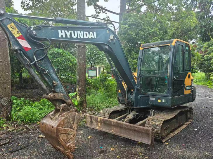 Buy Hyundai HX60 Used Excavator / 1