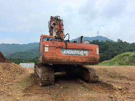 Buy Doosan DH300-7 Used Excavator / 5 Buy Doosan DH300-7 Used Excavator / 5