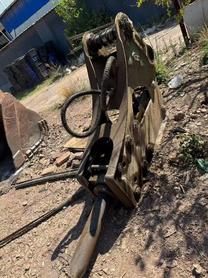Buy Caterpillar CT240 Used Excavator / 3 Buy Caterpillar CT240 Used Excavator / 3