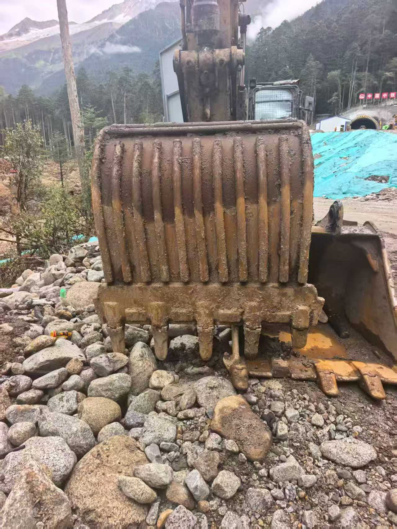 Buy Sany SY305C Used Excavator / 3