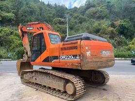 Buy Doosan DH220-9E Used Excavator / 2 Buy Doosan DH220-9E Used Excavator / 2
